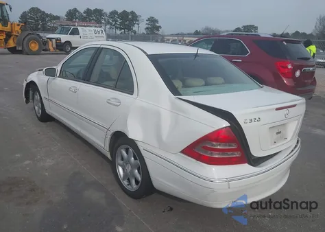 2002 Mercedes-Benz C 320 z USA, uszkodzony, nr VIN WDBRF64J12F282613